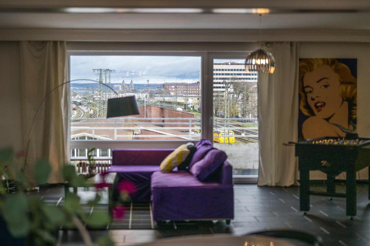 Pop Art Loft Ueber Den Daechern Von Koblenz Кобленц Екстериор снимка